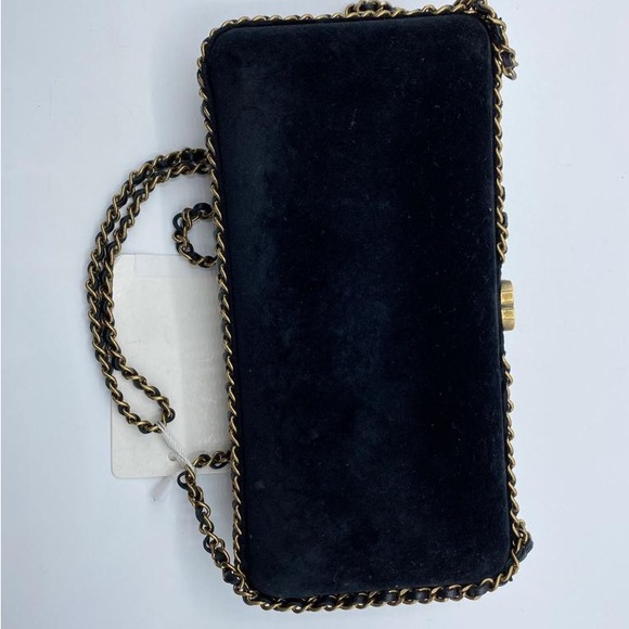 CHANEL RARE CLUTCH - Picture 4 of 10